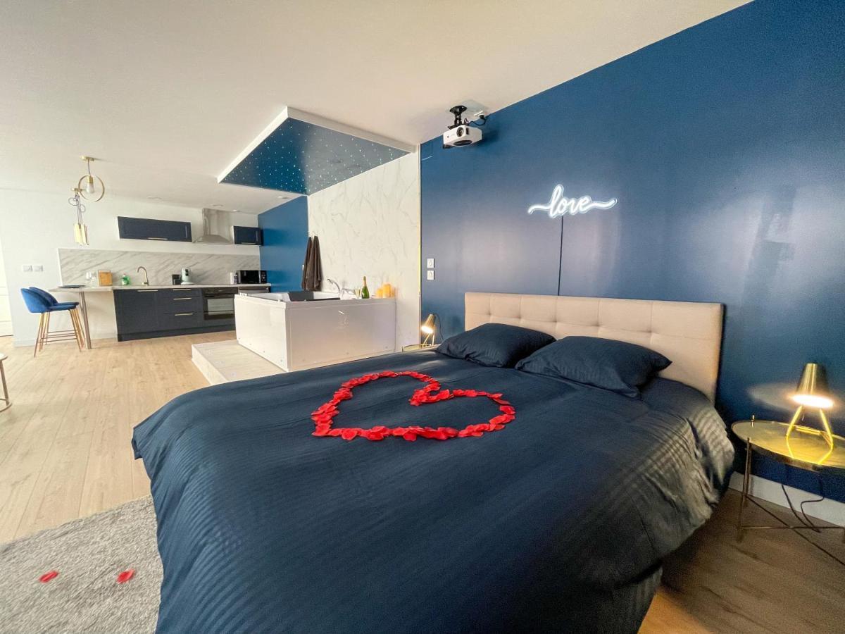 Spa Sous Les Etoiles - Cinema - Netflix - Parking - Gare أميا المظهر الخارجي الصورة