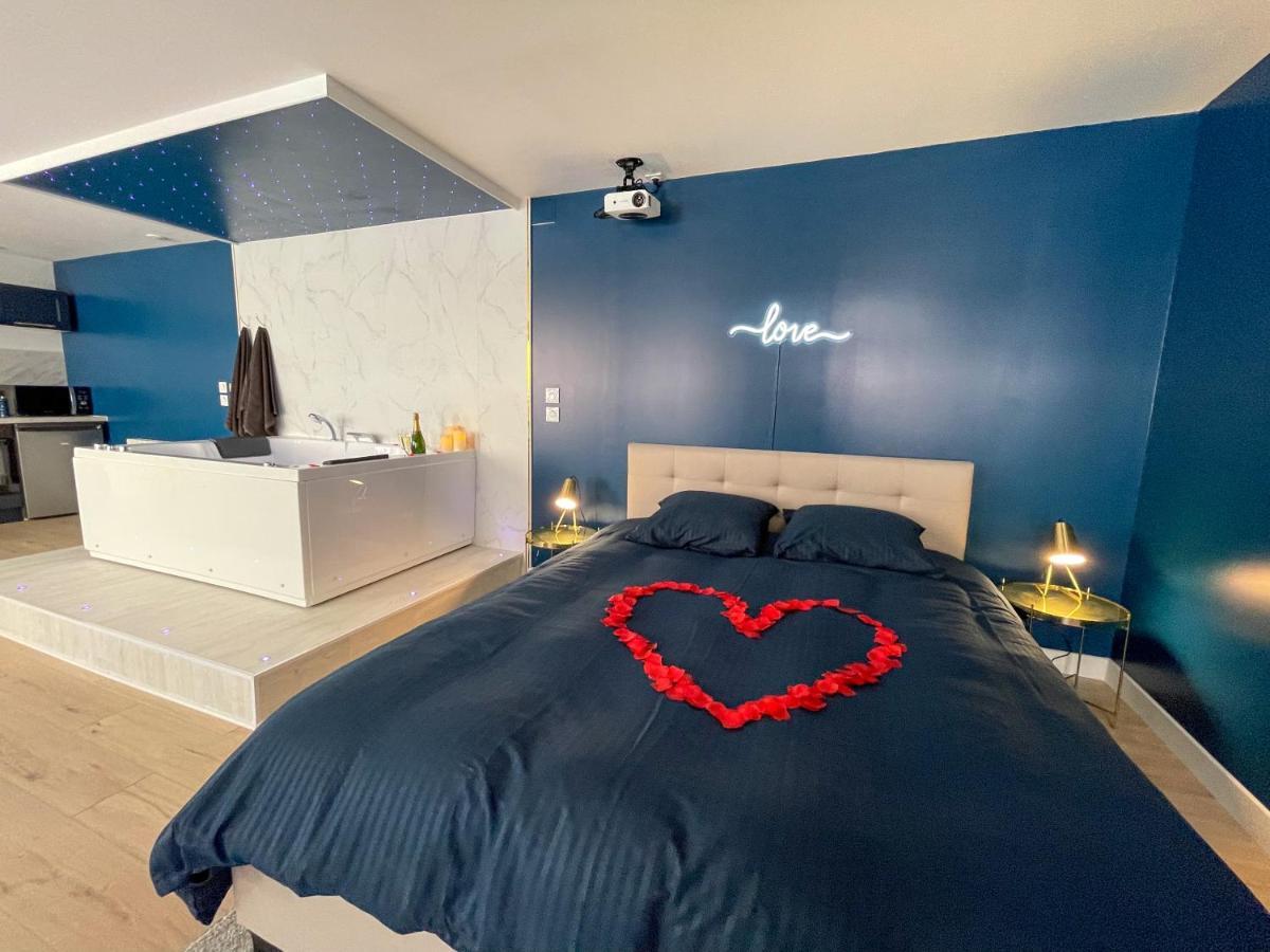 Spa Sous Les Etoiles - Cinema - Netflix - Parking - Gare أميا المظهر الخارجي الصورة