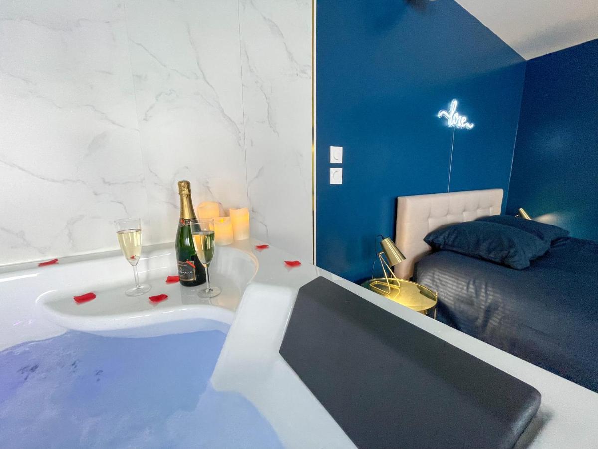Spa Sous Les Etoiles - Cinema - Netflix - Parking - Gare أميا المظهر الخارجي الصورة