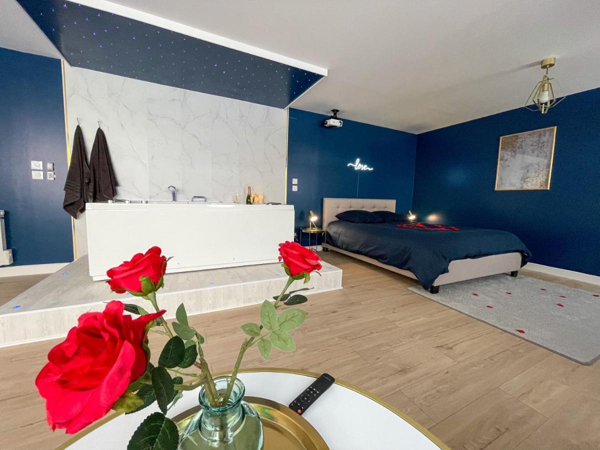 Spa Sous Les Etoiles - Cinema - Netflix - Parking - Gare أميا المظهر الخارجي الصورة
